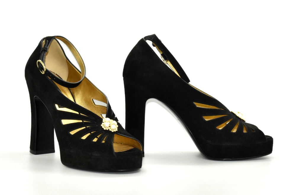 C50 Auth CHANEL Black Suede Cutout Perl Shamrock CC Platform Sandal Heels Sz 39